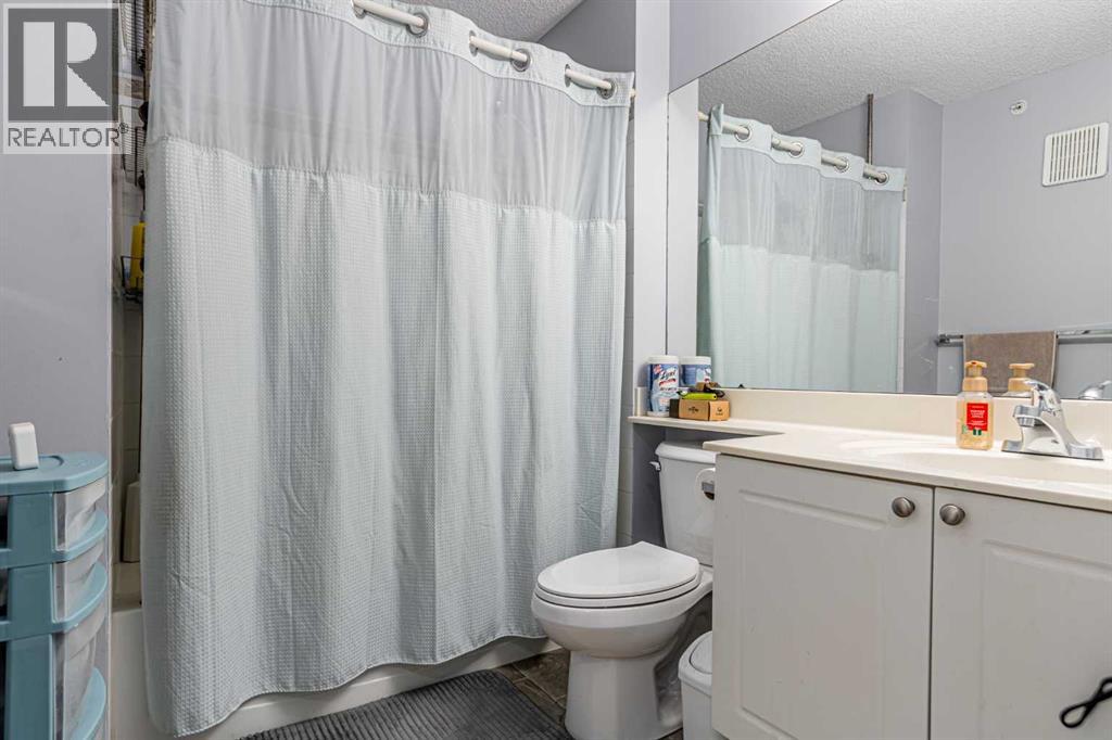 407, 9 Country Village Bay NE, Calgary, Alberta  T3K 5J8 - Photo 13 - A2330477