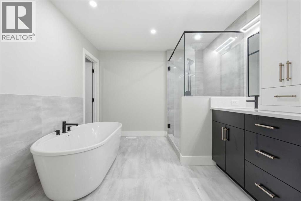 74 Alpine Gardens Sw, Calgary, Alberta  T2Y 0W3 - Photo 27 - A2333769