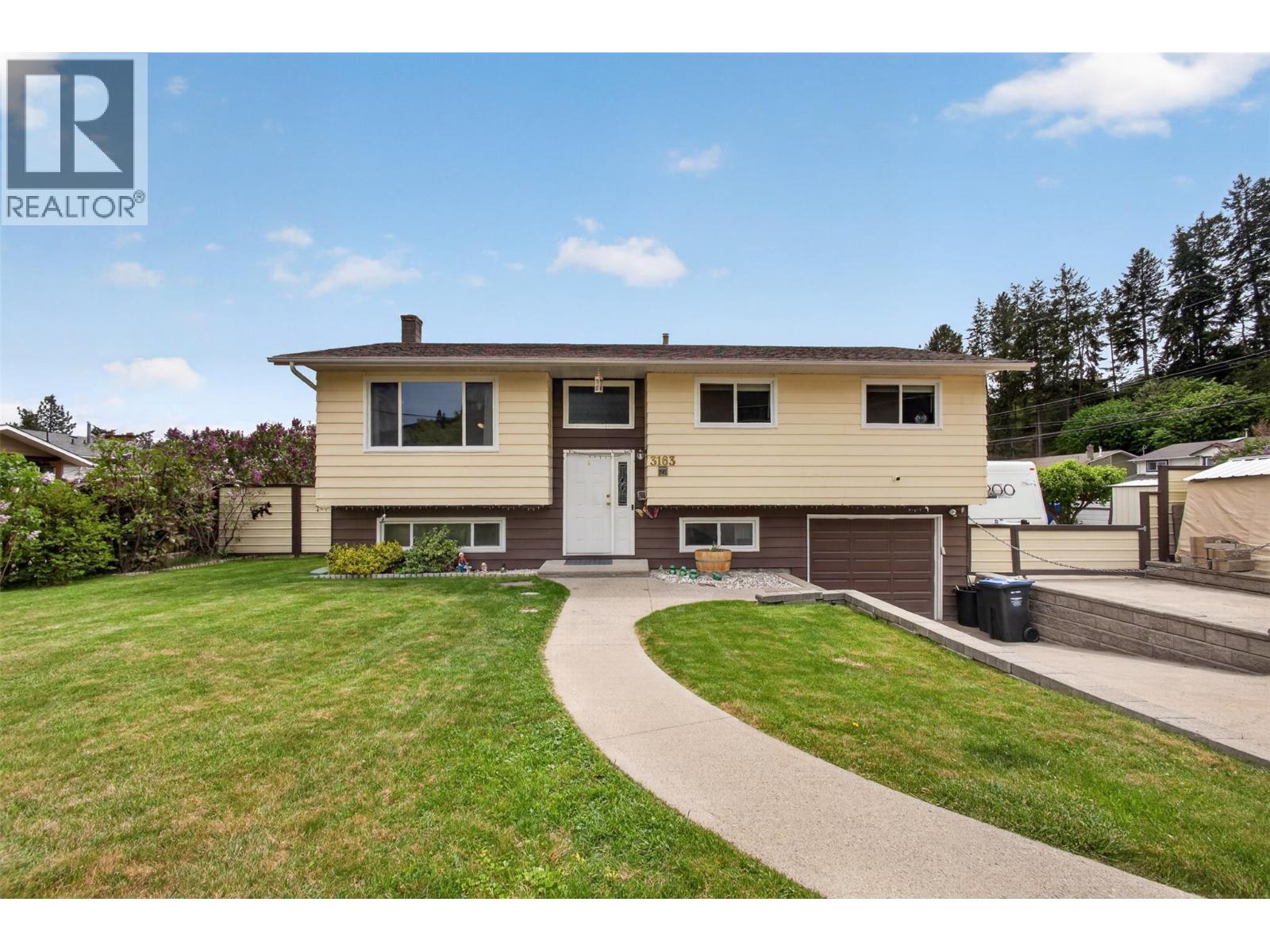 3163 McCoy Road, West Kelowna, British Columbia