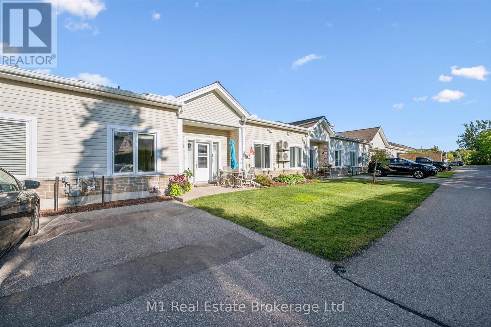 104 - 760 Woodhill Drive, Centre Wellington, Ontario  N1M 3W5 - Photo 3 - X13727344
