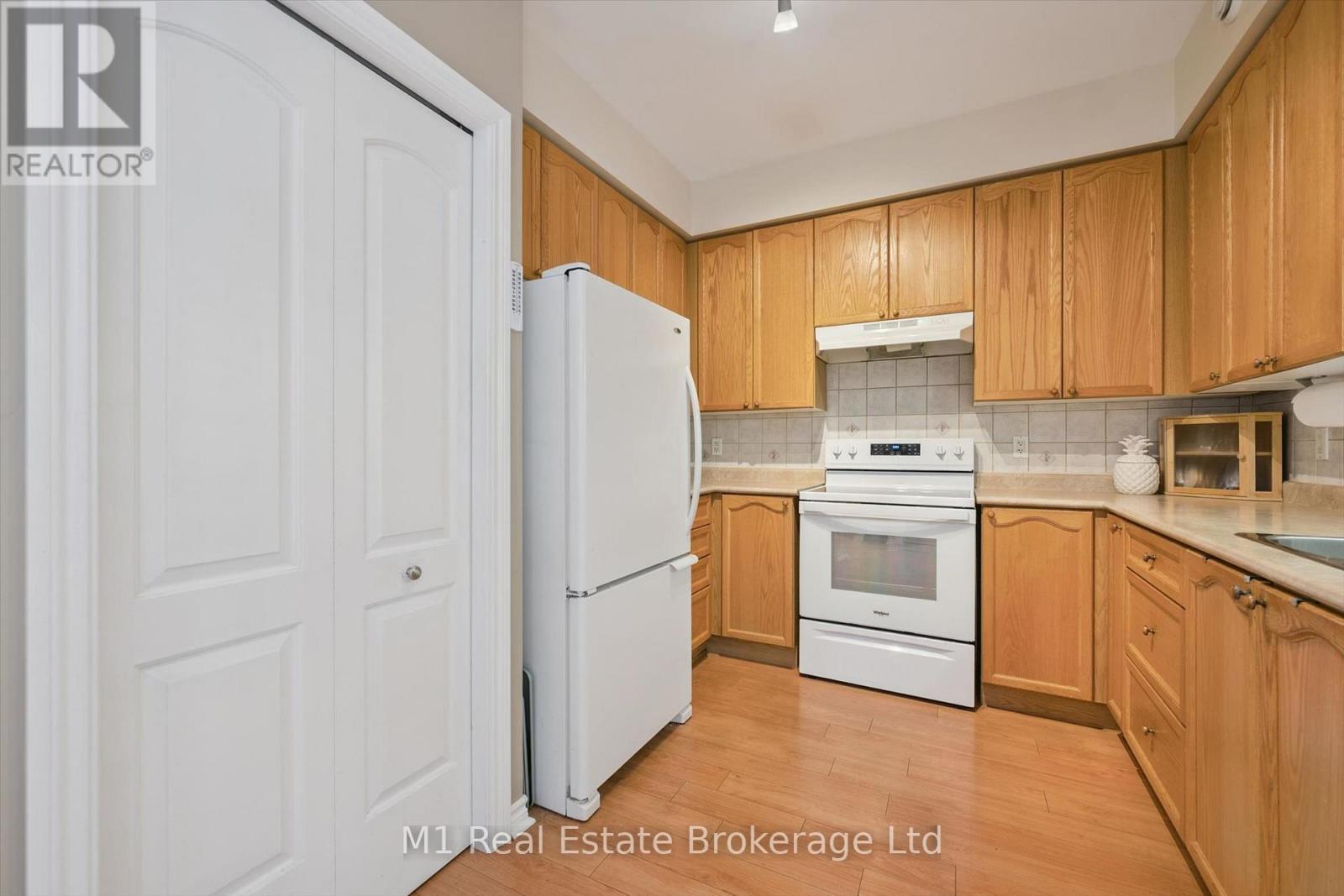104 - 760 Woodhill Drive, Centre Wellington, Ontario  N1M 3W5 - Photo 12 - X13727344