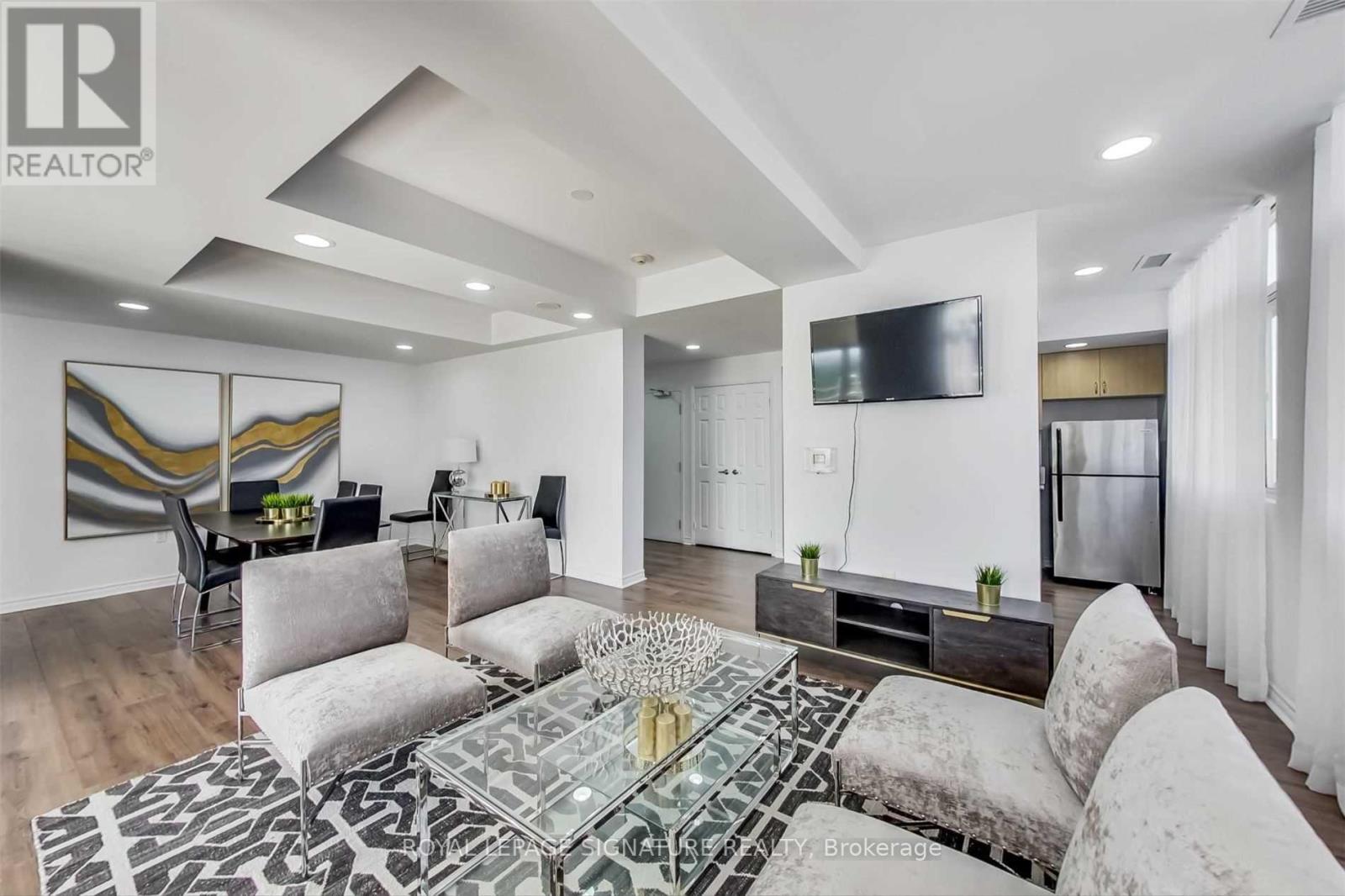 201 - 15 Maplewood Avenue, Toronto, Ontario  M6C 4B4 - Photo 8 - C13726708
