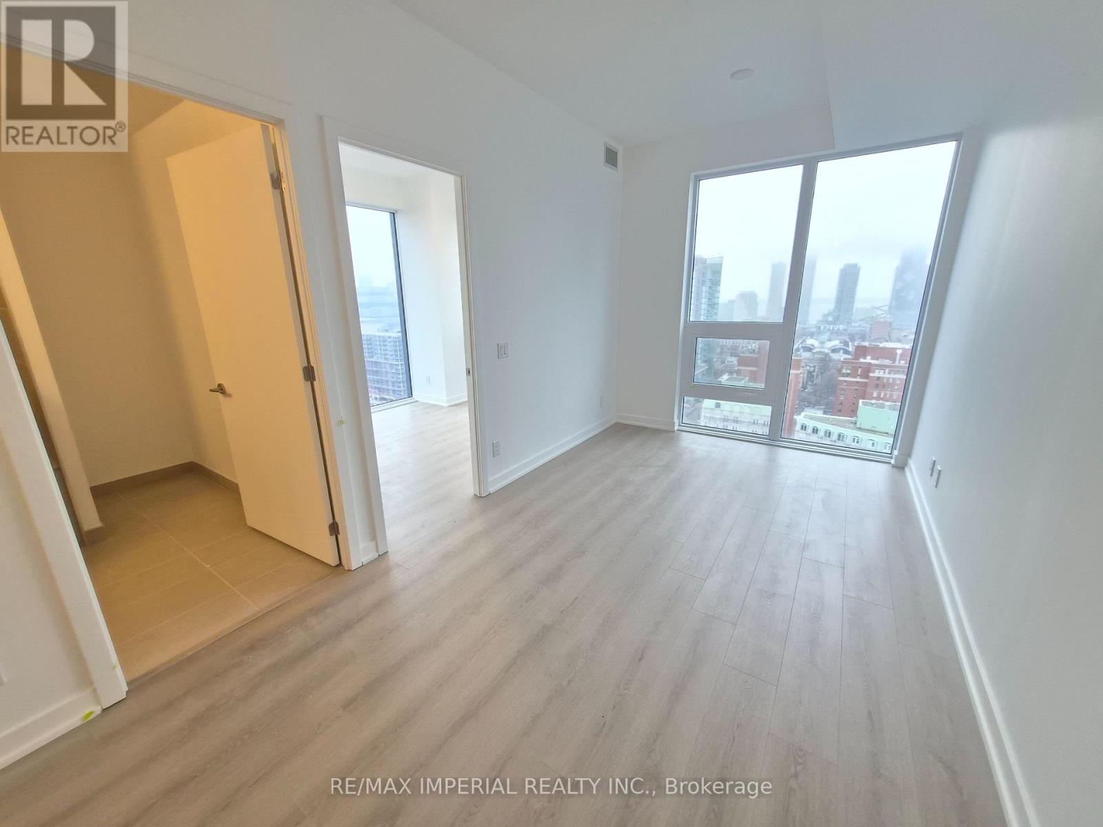 2606 - 100 Queen Street S, Toronto, Ontario  M5C 0B5 - Photo 2 - C13727376