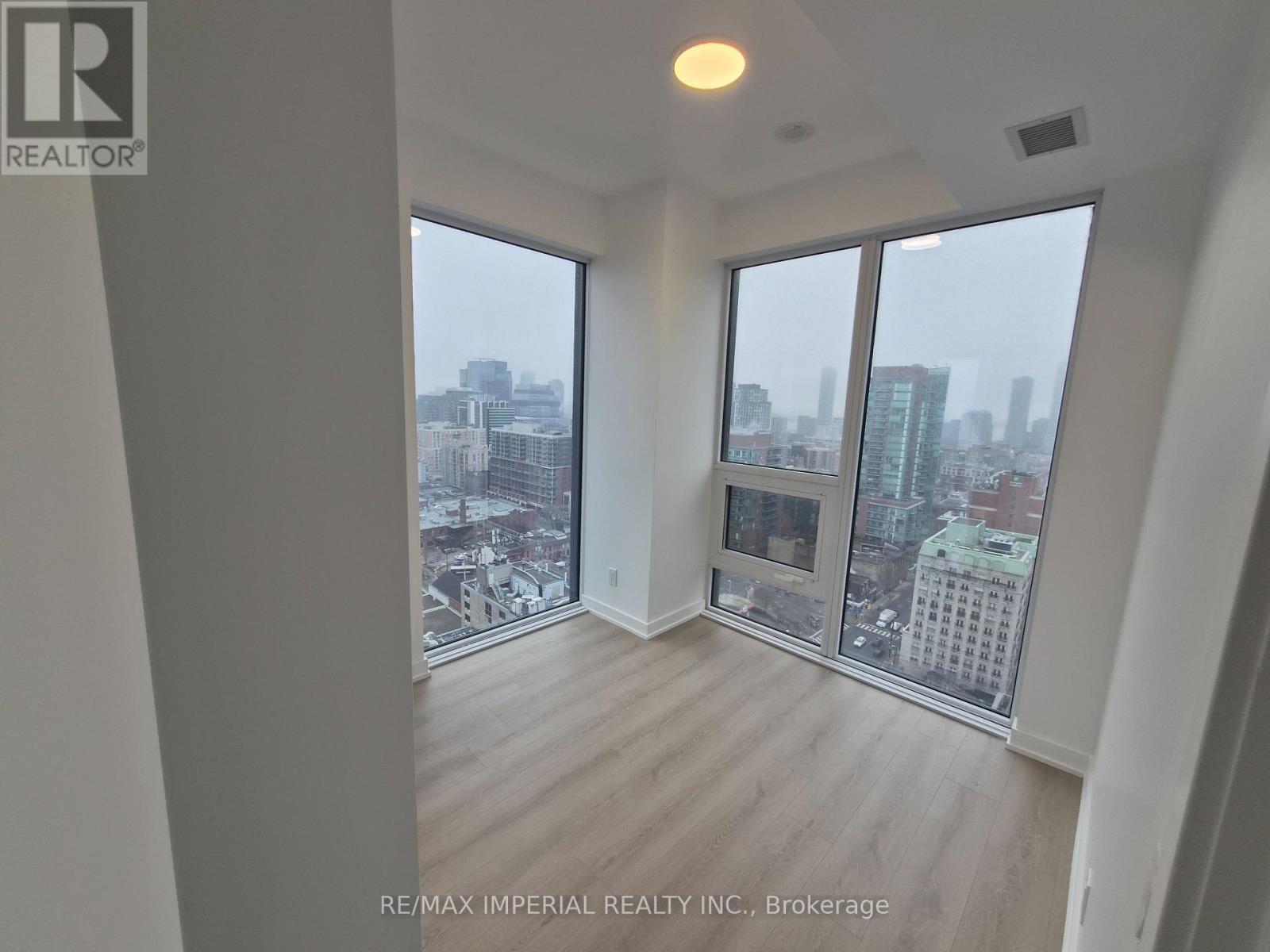 2606 - 100 Queen Street S, Toronto, Ontario  M5C 0B5 - Photo 4 - C13727376