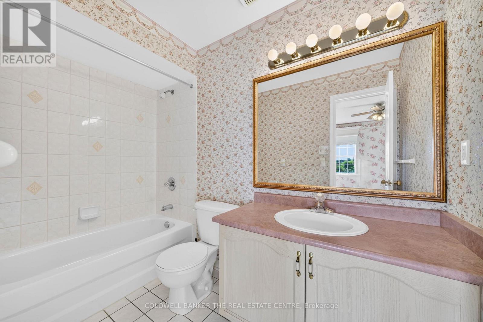 14 Milloy Place, Aurora, Ontario  L4G 7L2 - Photo 17 - N13727336
