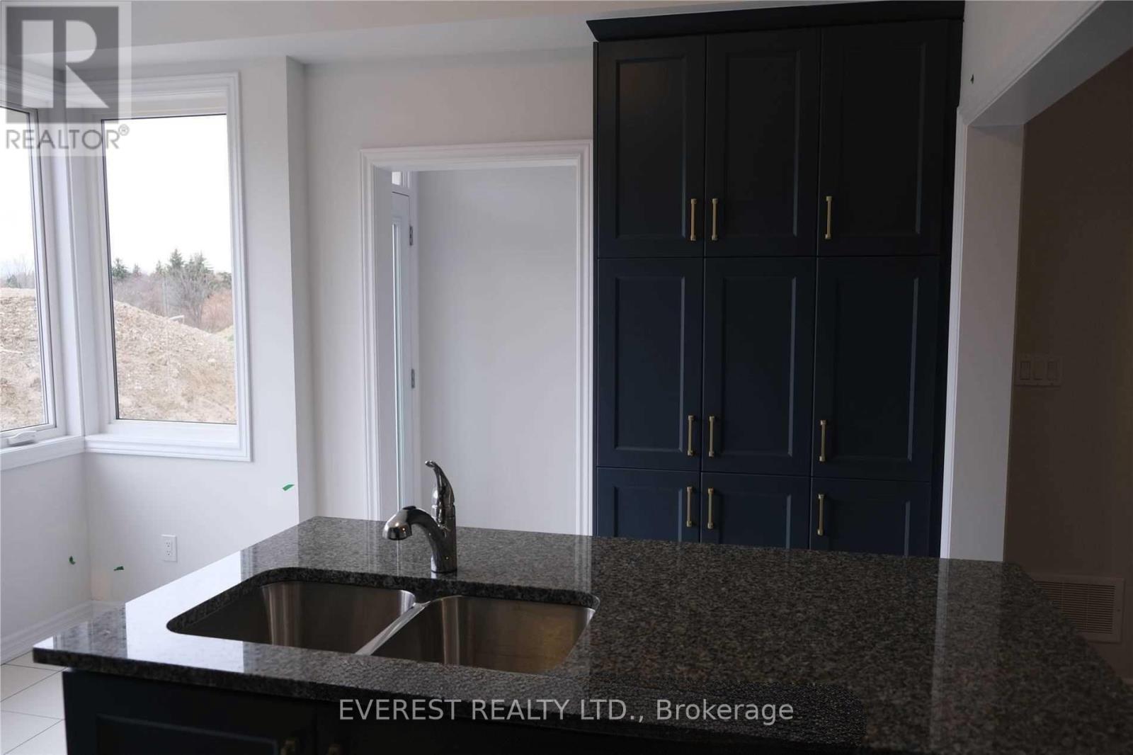 40 Savino Drive, Brampton, Ontario  L6Z 0J7 - Photo 5 - W13727314