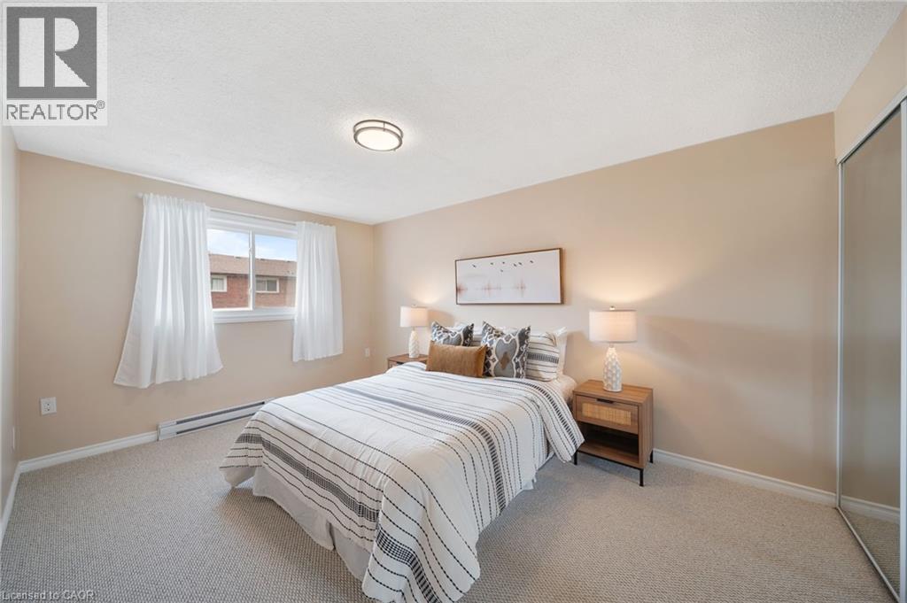 90 Magnolia Drive Unit# 19, Hamilton, Ontario  L9C 6R9 - Photo 17 - 40858056