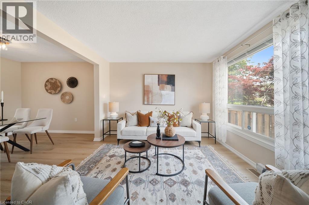 90 Magnolia Drive Unit# 19, Hamilton, Ontario  L9C 6R9 - Photo 12 - 40858056