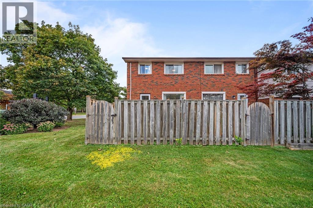 90 Magnolia Drive Unit# 19, Hamilton, Ontario  L9C 6R9 - Photo 34 - 40858056