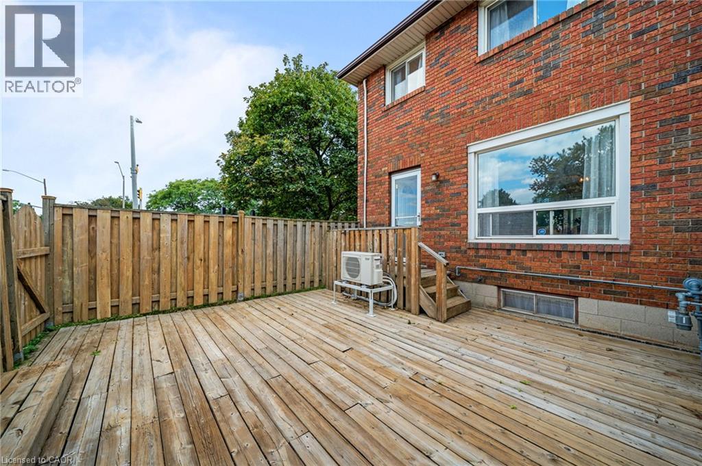 90 Magnolia Drive Unit# 19, Hamilton, Ontario  L9C 6R9 - Photo 33 - 40858056