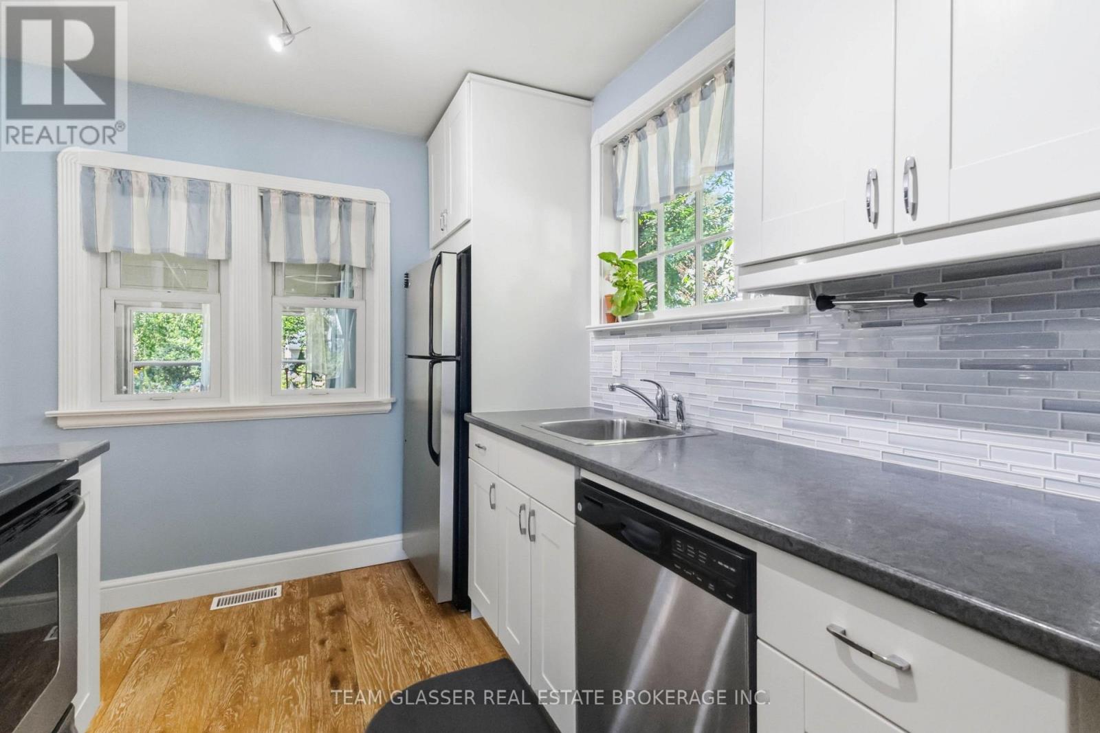 45 Trevithen Street, London South, Ontario  N6C 4S6 - Photo 11 - X13727414