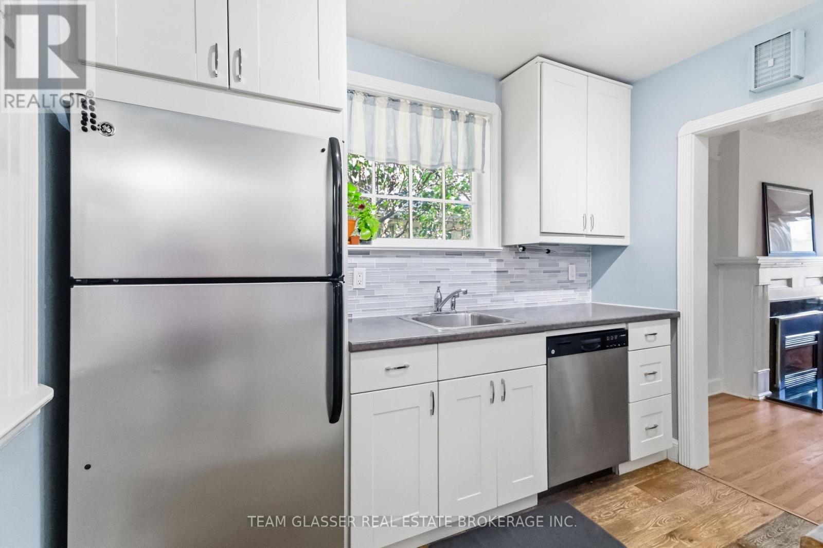 45 Trevithen Street, London South, Ontario  N6C 4S6 - Photo 6 - X13727414