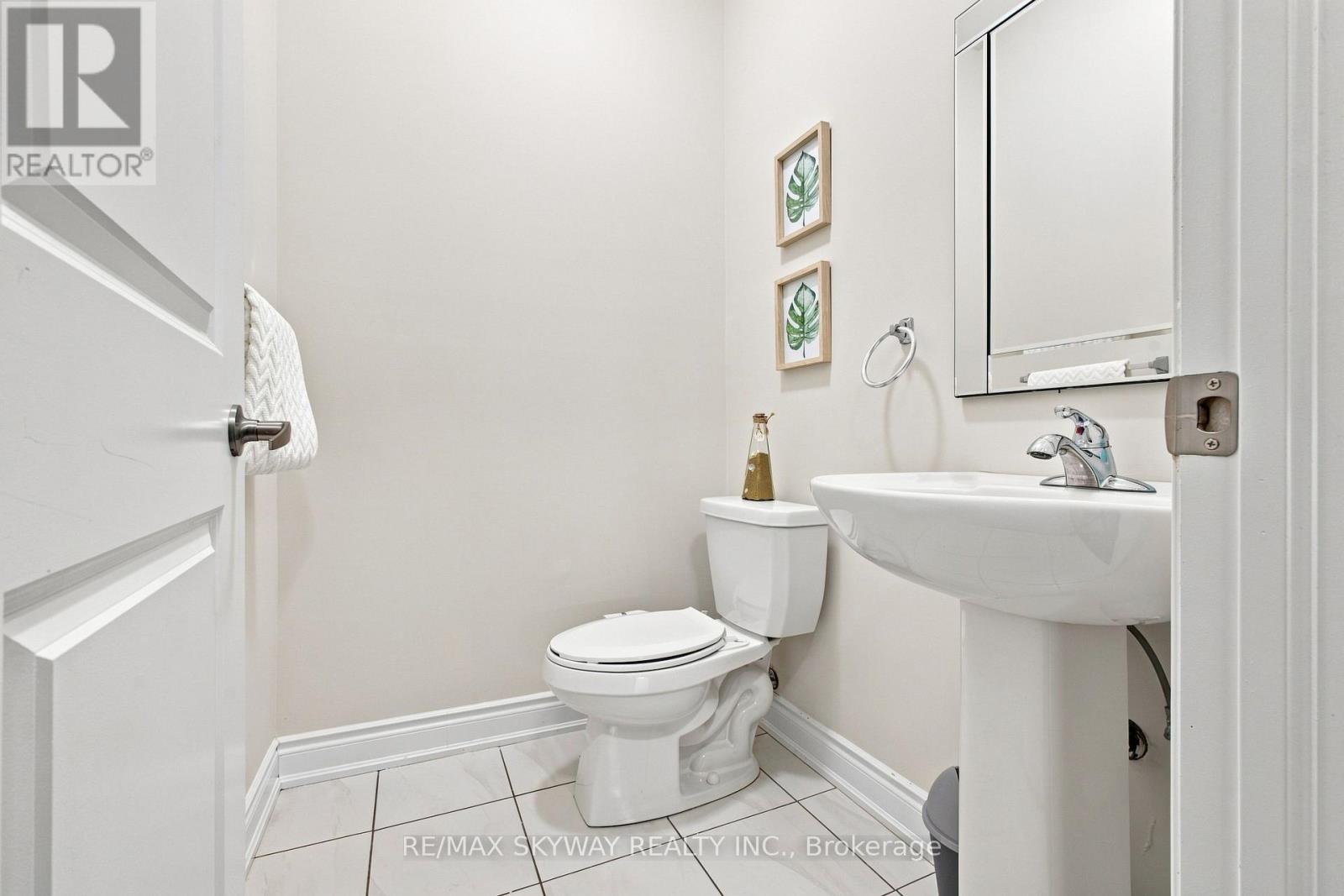 60 Lorne Thomas Place, New Tecumseth, Ontario  L9R 0T6 - Photo 21 - N13727458