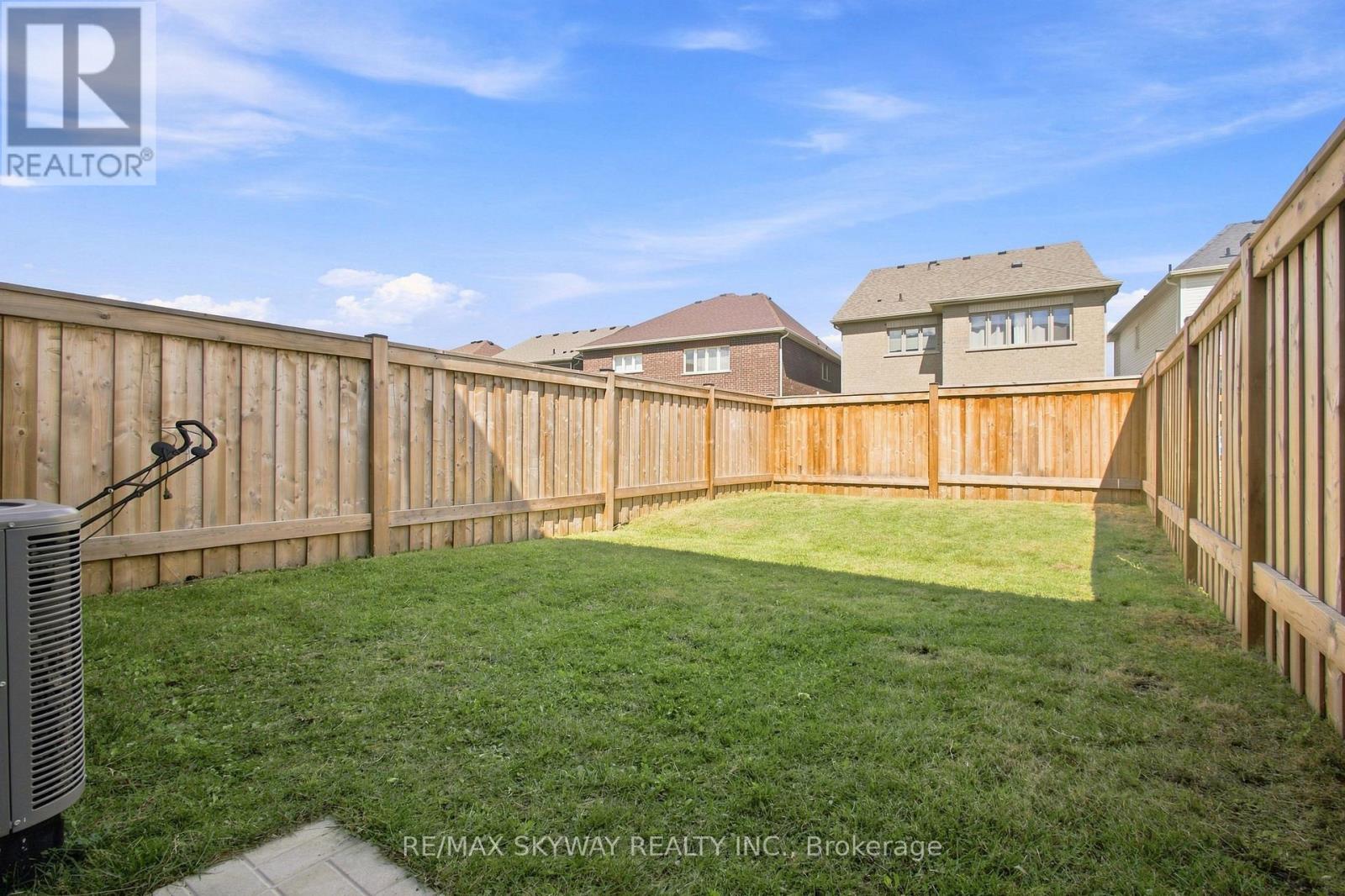 60 Lorne Thomas Place, New Tecumseth, Ontario  L9R 0T6 - Photo 37 - N13727458