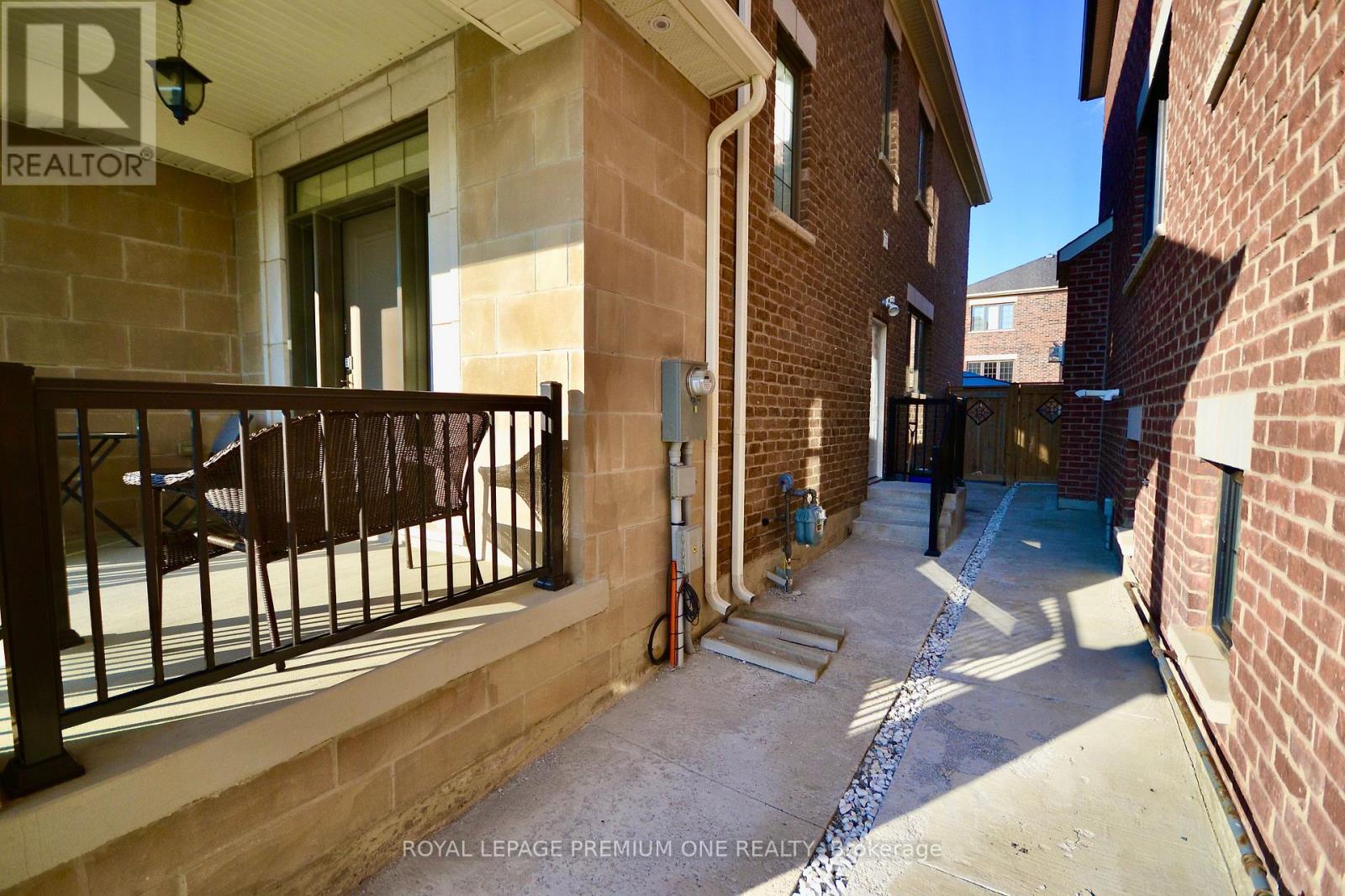 465 Kleinburg Summit Way, Vaughan, Ontario  L4H 4T2 - Photo 2 - N13727356
