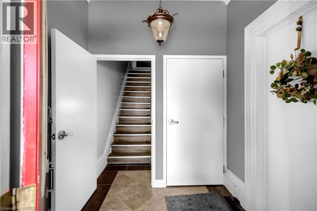 107 Brant Avenue Unit# Upper, Brantford, Ontario  N3T 3H4 - Photo 6 - 40852458