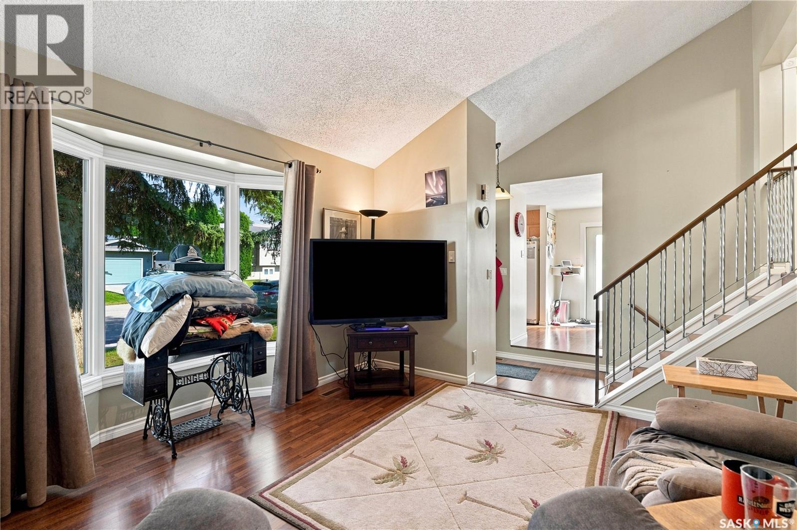 163 Heggie Court, Saskatoon, Saskatchewan  S7L 7B4 - Photo 6 - SK046958