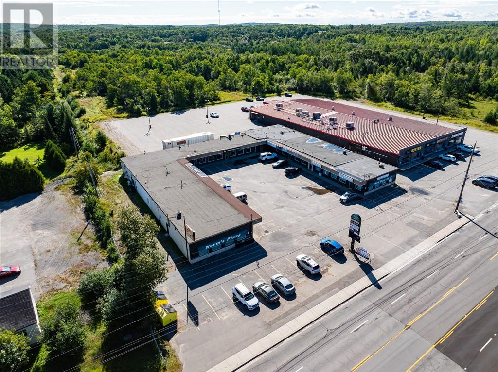 2924 Highway 69n, Val Caron, Ontario  P3N 1E3 - Photo 3 - 2130025