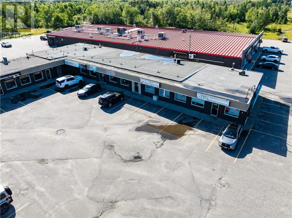 2924 Highway 69n, Val Caron, Ontario  P3N 1E3 - Photo 8 - 2130025