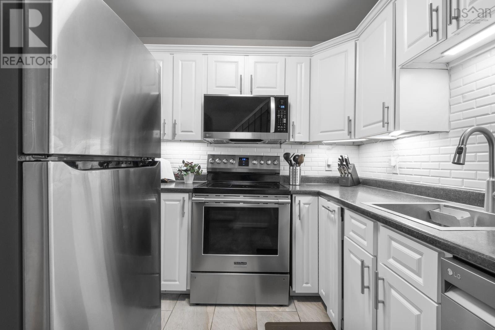 16 4 Rose Way, Dartmouth, Nova Scotia  B2Y 4L9 - Photo 9 - 202621972
