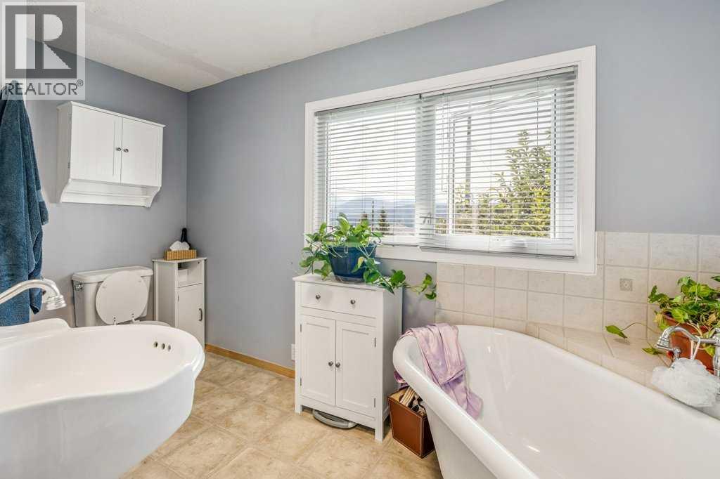 8630 22 Avenue N, Coleman, Alberta  T0K 0M0 - Photo 32 - A2340953