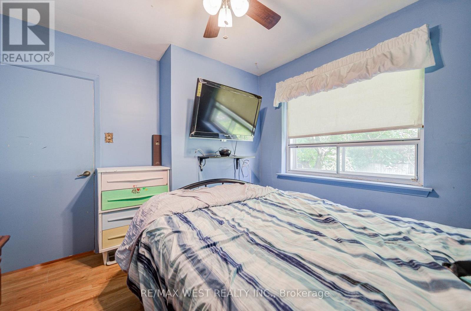 65 Ridge Point Crescent, Toronto, Ontario  M6M 2Z7 - Photo 27 - W13671986