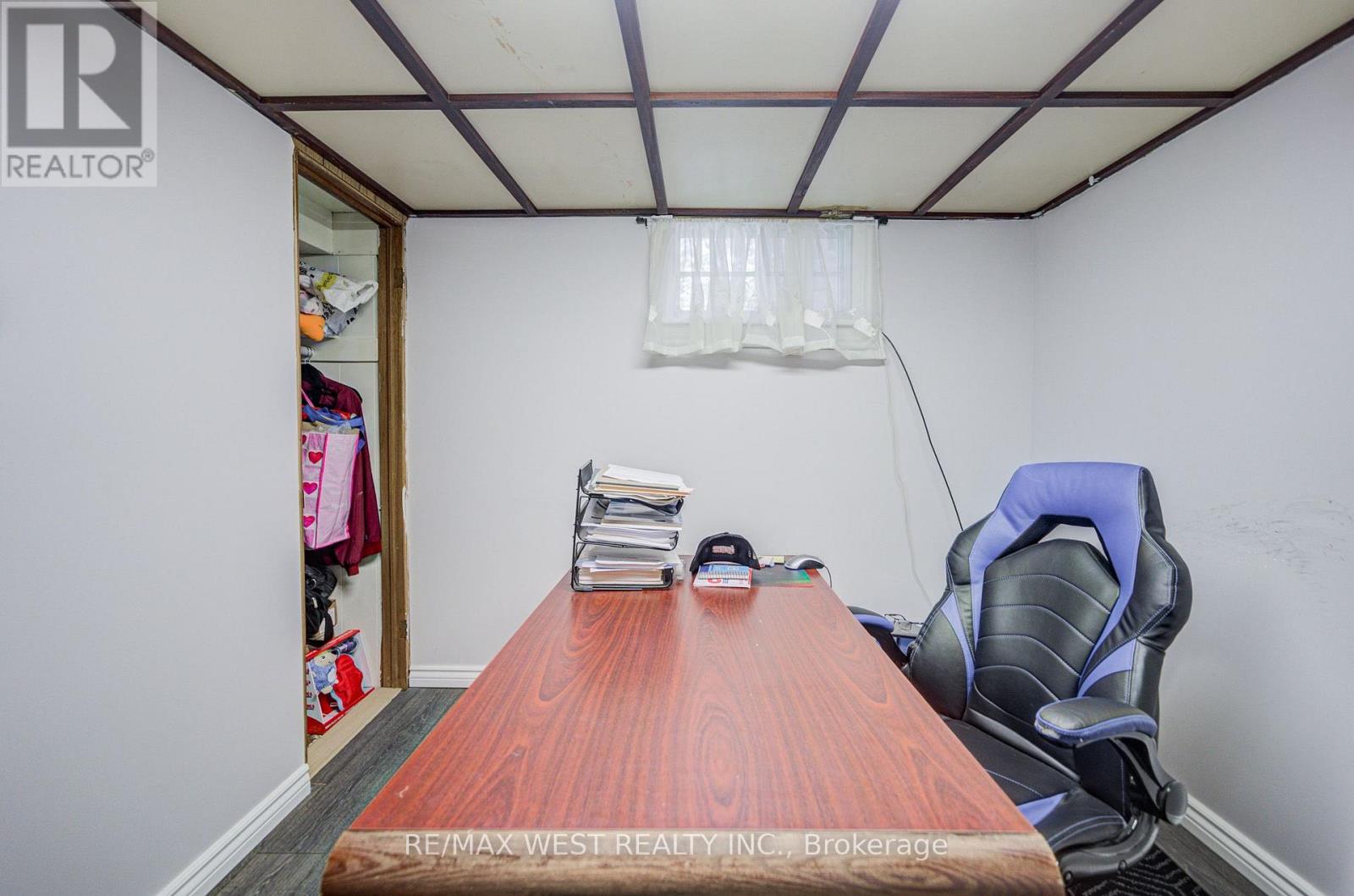 65 Ridge Point Crescent, Toronto, Ontario  M6M 2Z7 - Photo 31 - W13671986