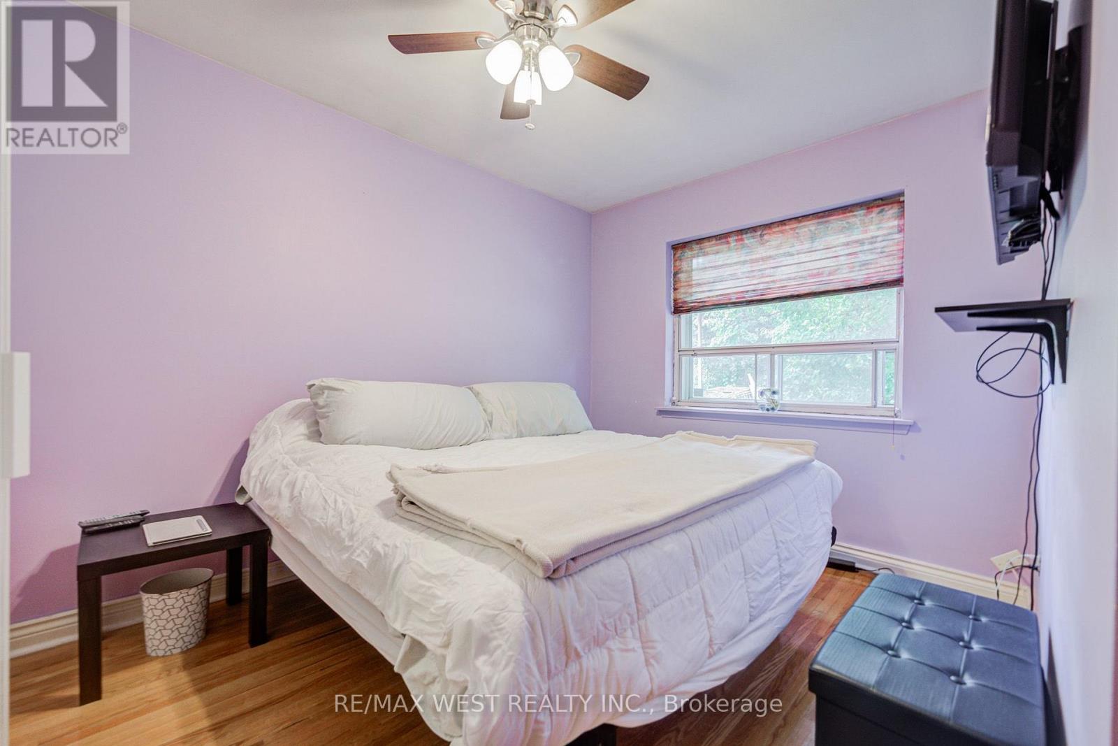 65 Ridge Point Crescent, Toronto, Ontario  M6M 2Z7 - Photo 22 - W13671986