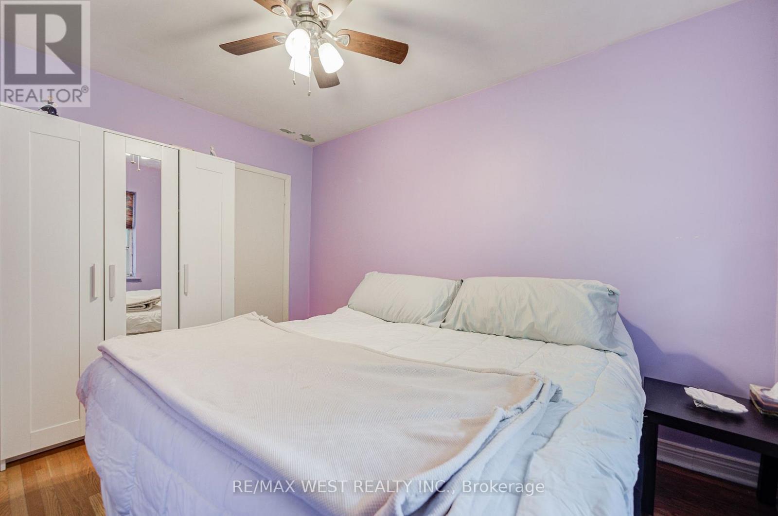 65 Ridge Point Crescent, Toronto, Ontario  M6M 2Z7 - Photo 23 - W13671986