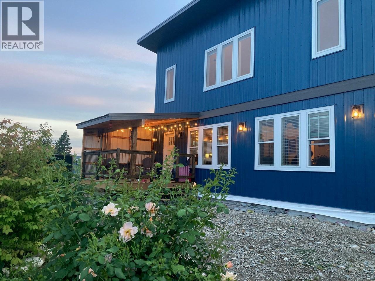 5469 Riverview Frontage Road, Ta Ta Creek, British Columbia  V0B 2H0 - Photo 3 - 10386312