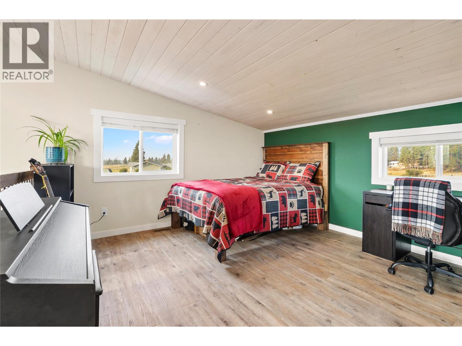 5469 Riverview Frontage Road, Ta Ta Creek, British Columbia  V0B 2H0 - Photo 21 - 10386312