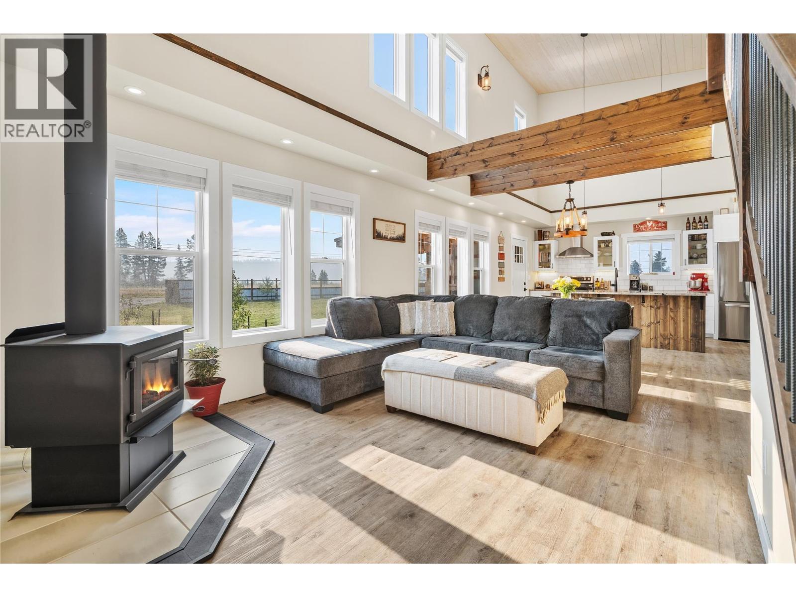 5469 Riverview Frontage Road, Ta Ta Creek, British Columbia  V0B 2H0 - Photo 11 - 10386312
