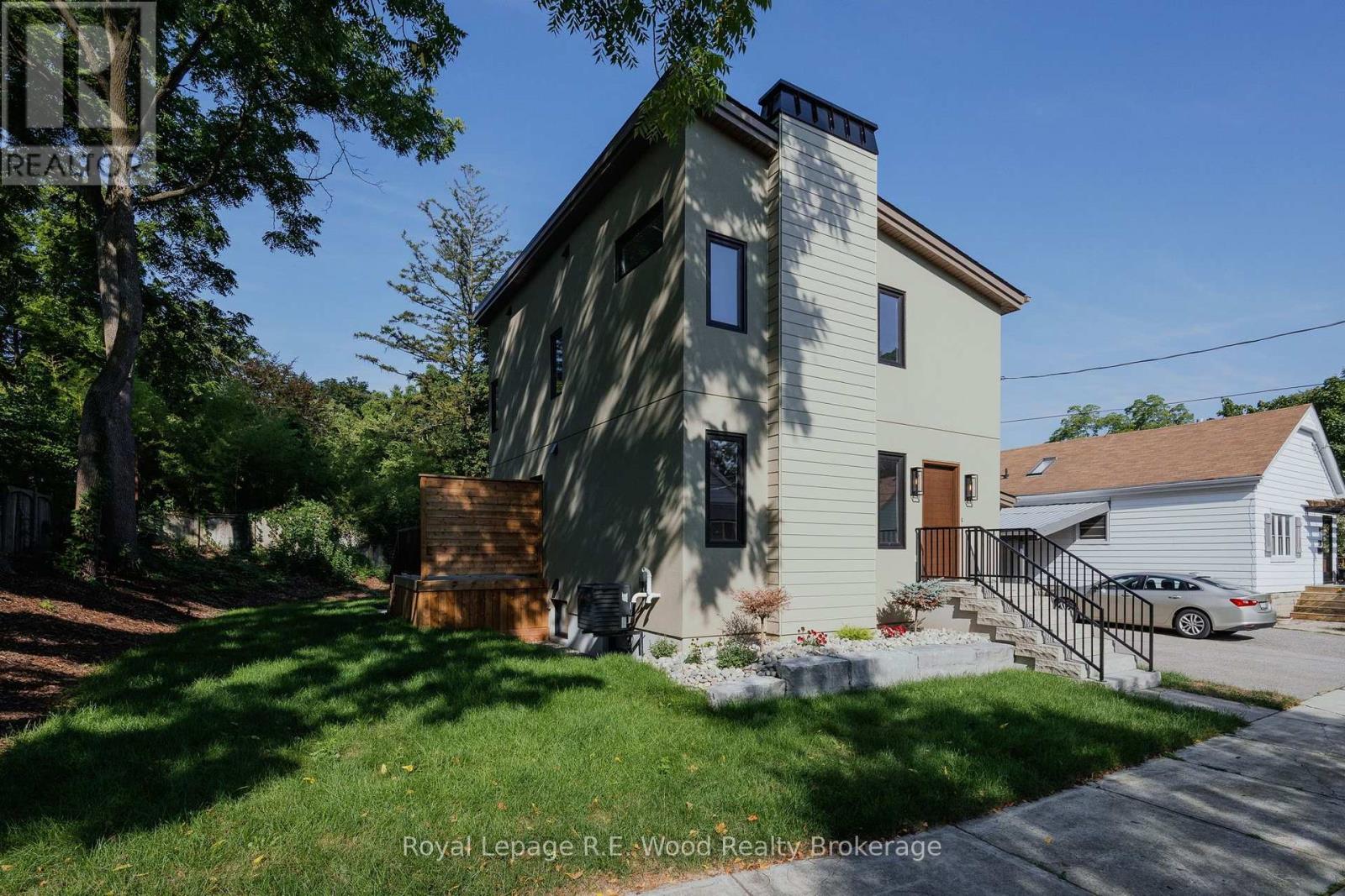 14 Lundy Lane, London South, Ontario  N6C 3G5 - Photo 3 - X13727570