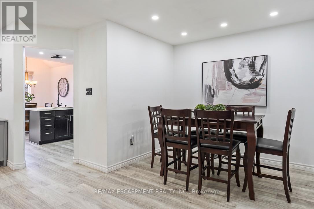 45 Hawkins Drive, Cambridge, Ontario  N1T 1Z7 - Photo 5 - X13116270