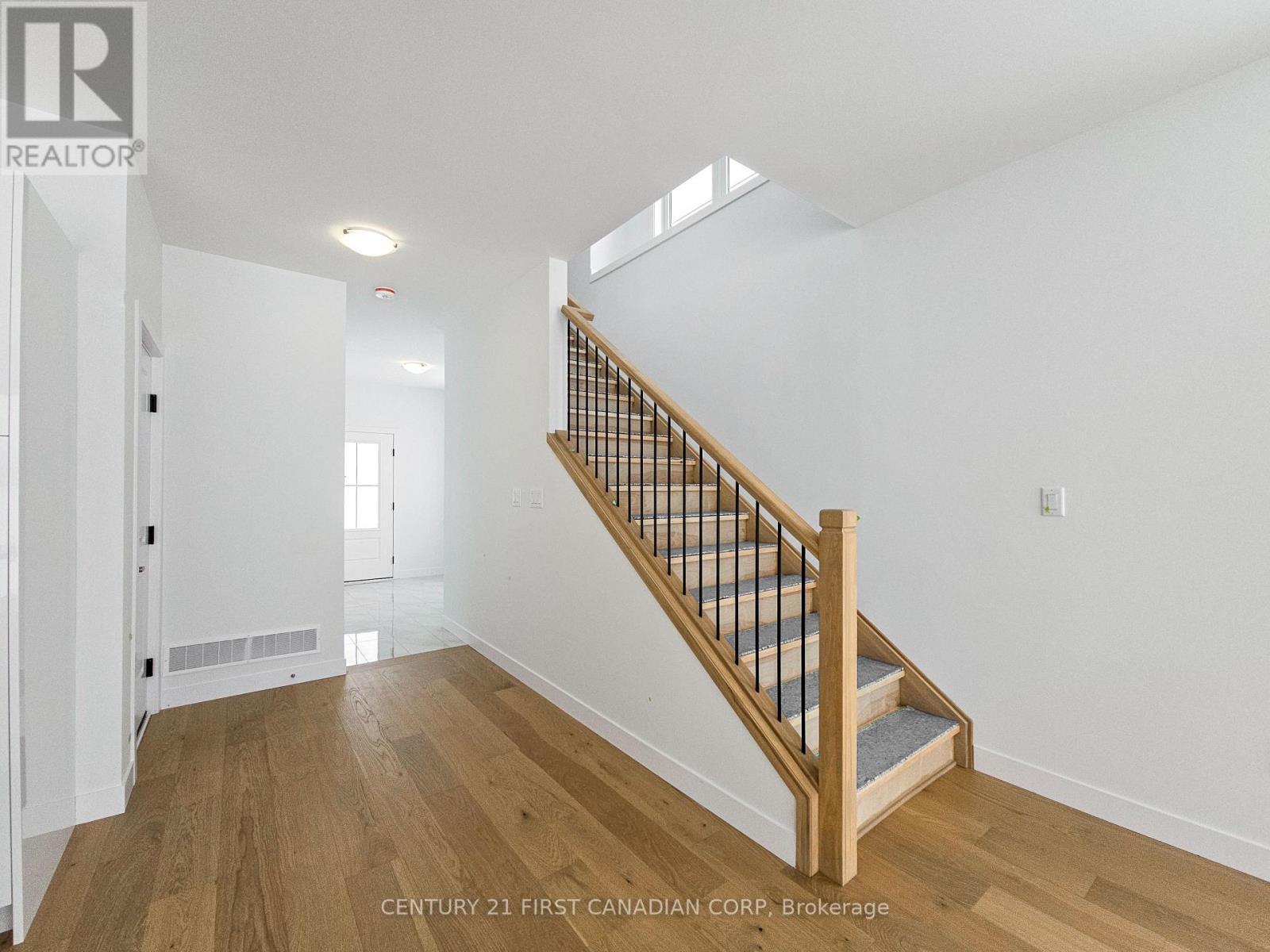 4251 Calhoun Way, London South, Ontario  N6P 1J9 - Photo 5 - X13438652