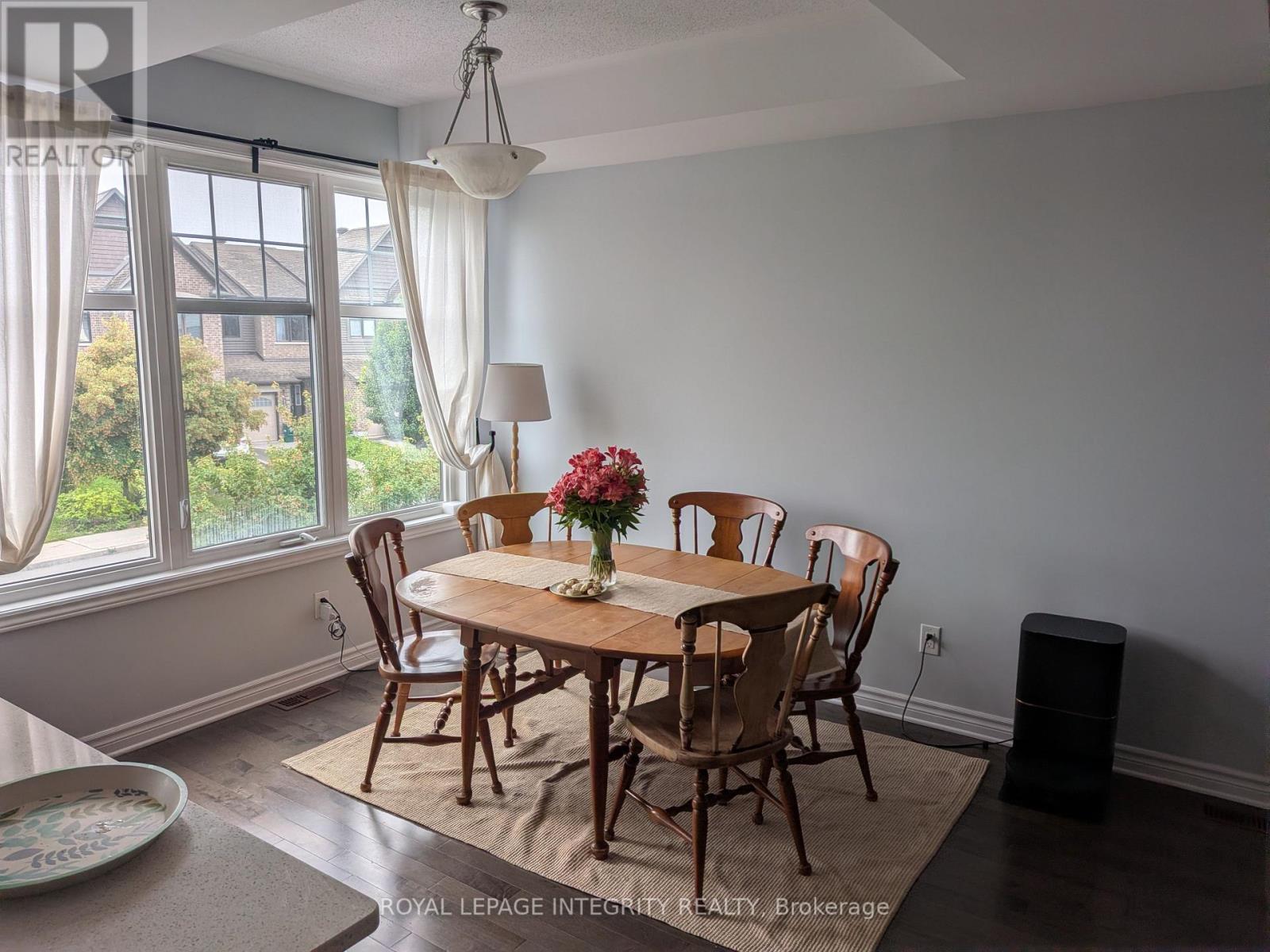 228 Halyard Way, Ottawa, Ontario K2S 1B9 - Photo 6 - X13704820