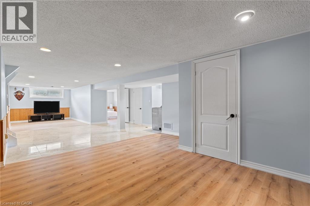 383 Bartley Bull Parkway, Brampton, Ontario  L6W 2M1 - Photo 17 - 40859133