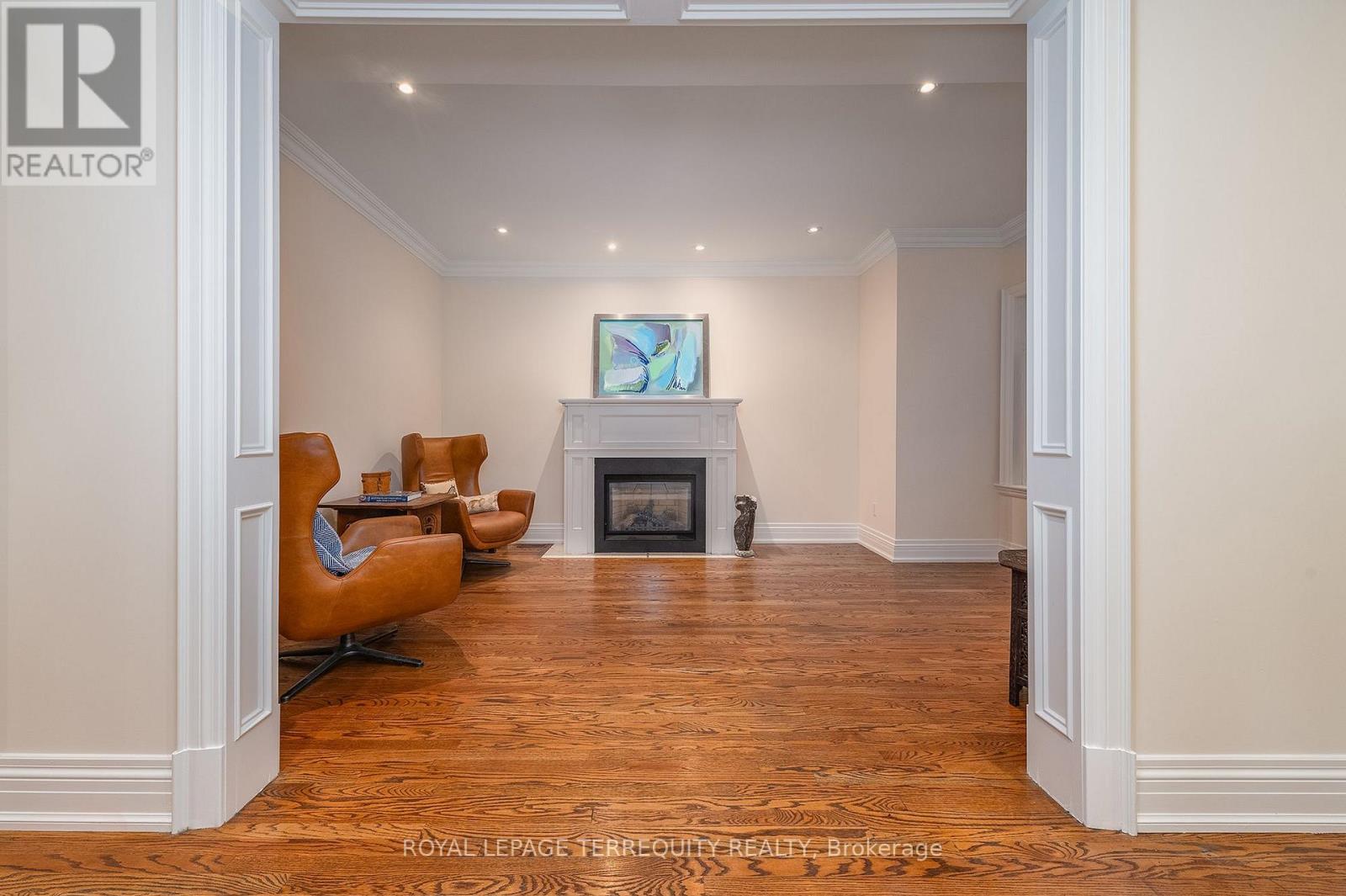 329 Walmer Road, Toronto, Ontario  M5R 2Y3 - Photo 4 - C13727666