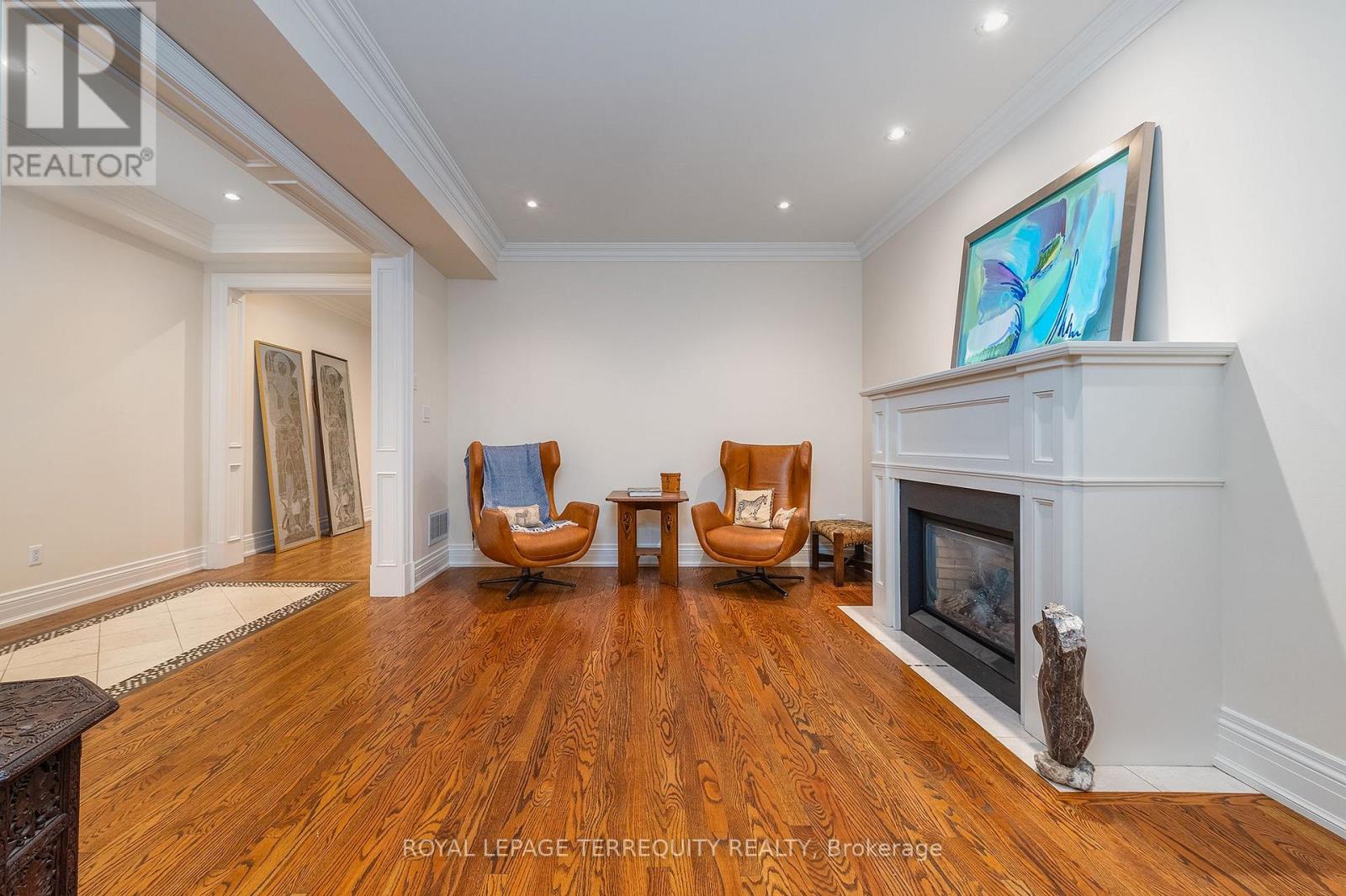 329 Walmer Road, Toronto, Ontario  M5R 2Y3 - Photo 6 - C13727666