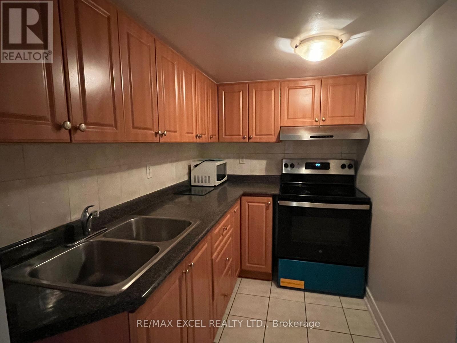 Bsmt - 267 Port Royal Trail, Toronto, Ontario  M1V 2K2 - Photo 2 - E13727498
