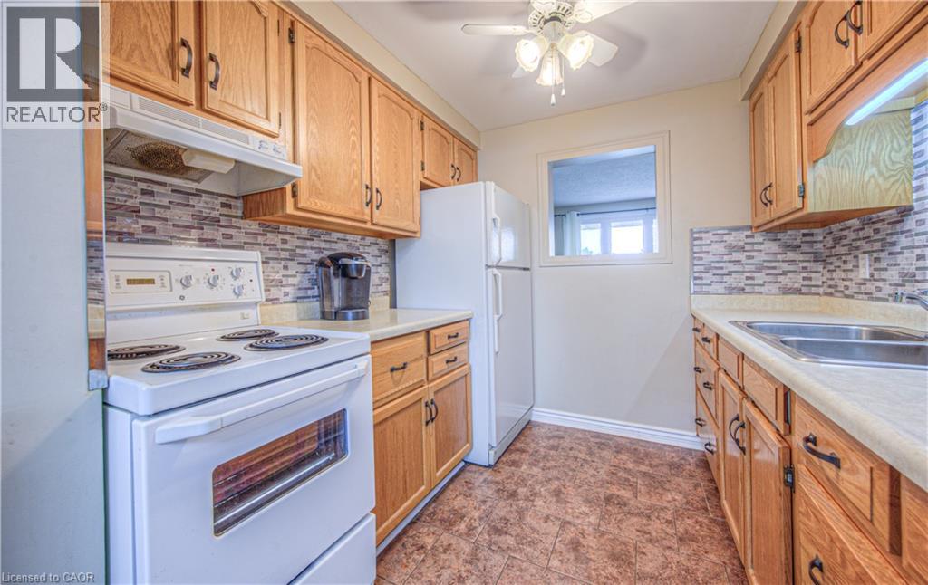 112 Kingswood Drive Unit# 21, Kitchener, Ontario  N2E 1S9 - Photo 15 - 40845201