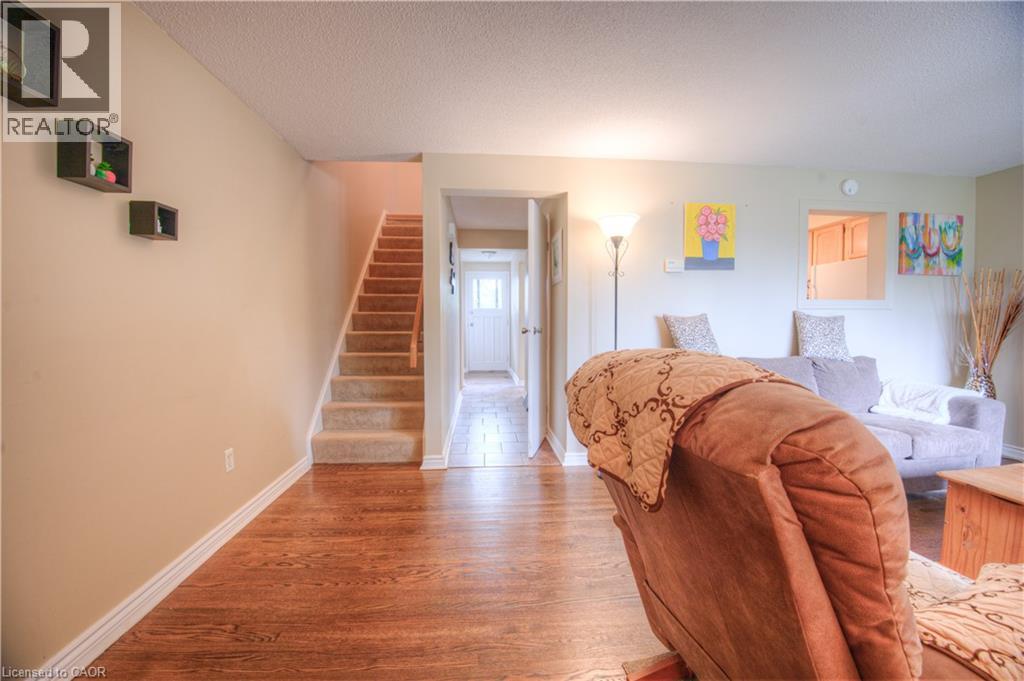 112 Kingswood Drive Unit# 21, Kitchener, Ontario  N2E 1S9 - Photo 5 - 40845201