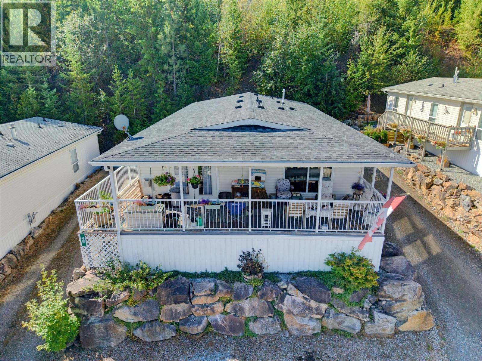 1885 Tappen Notch Hill Road Unit# 48, Tappen, British Columbia V0E 2X0 - Photo 1 - 10377539