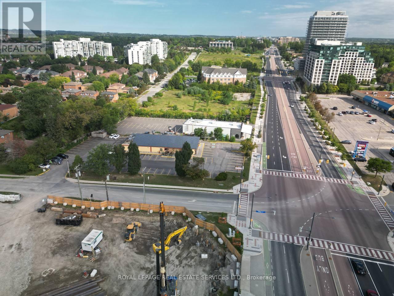9712 YONGE STREET E, Richmond Hill, Ontario