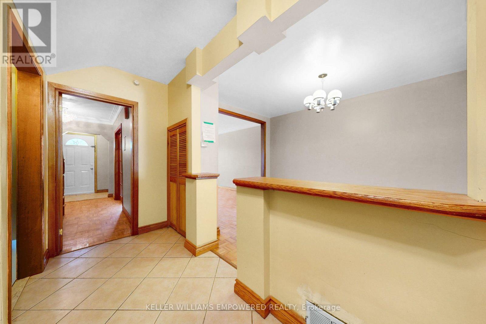 3 Hilldale Road, Toronto, Ontario  M6N 3Y1 - Photo 16 - W13727400