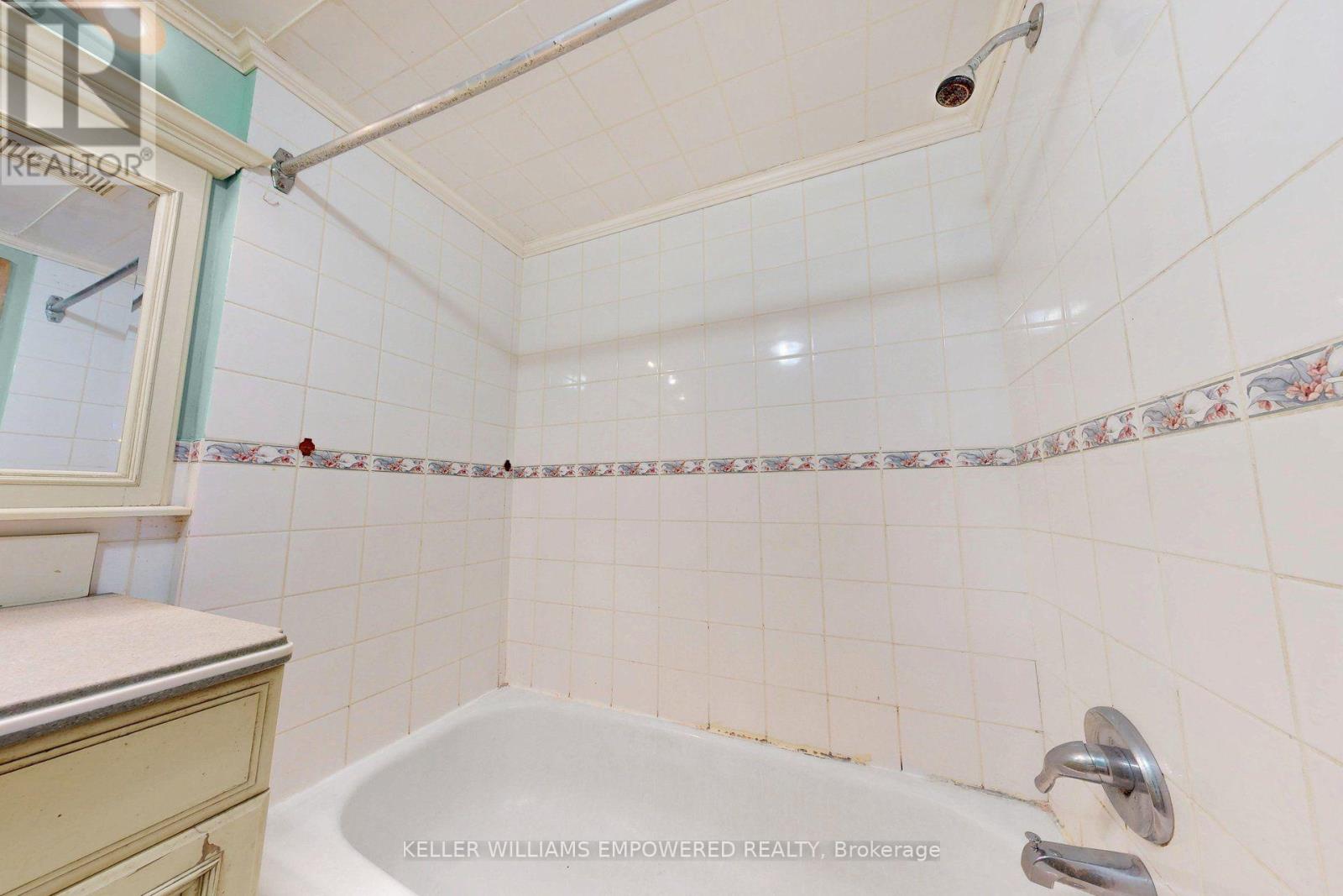3 Hilldale Road, Toronto, Ontario  M6N 3Y1 - Photo 34 - W13727400