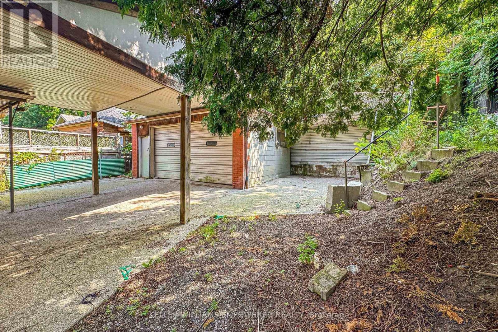3 Hilldale Road, Toronto, Ontario  M6N 3Y1 - Photo 41 - W13727400