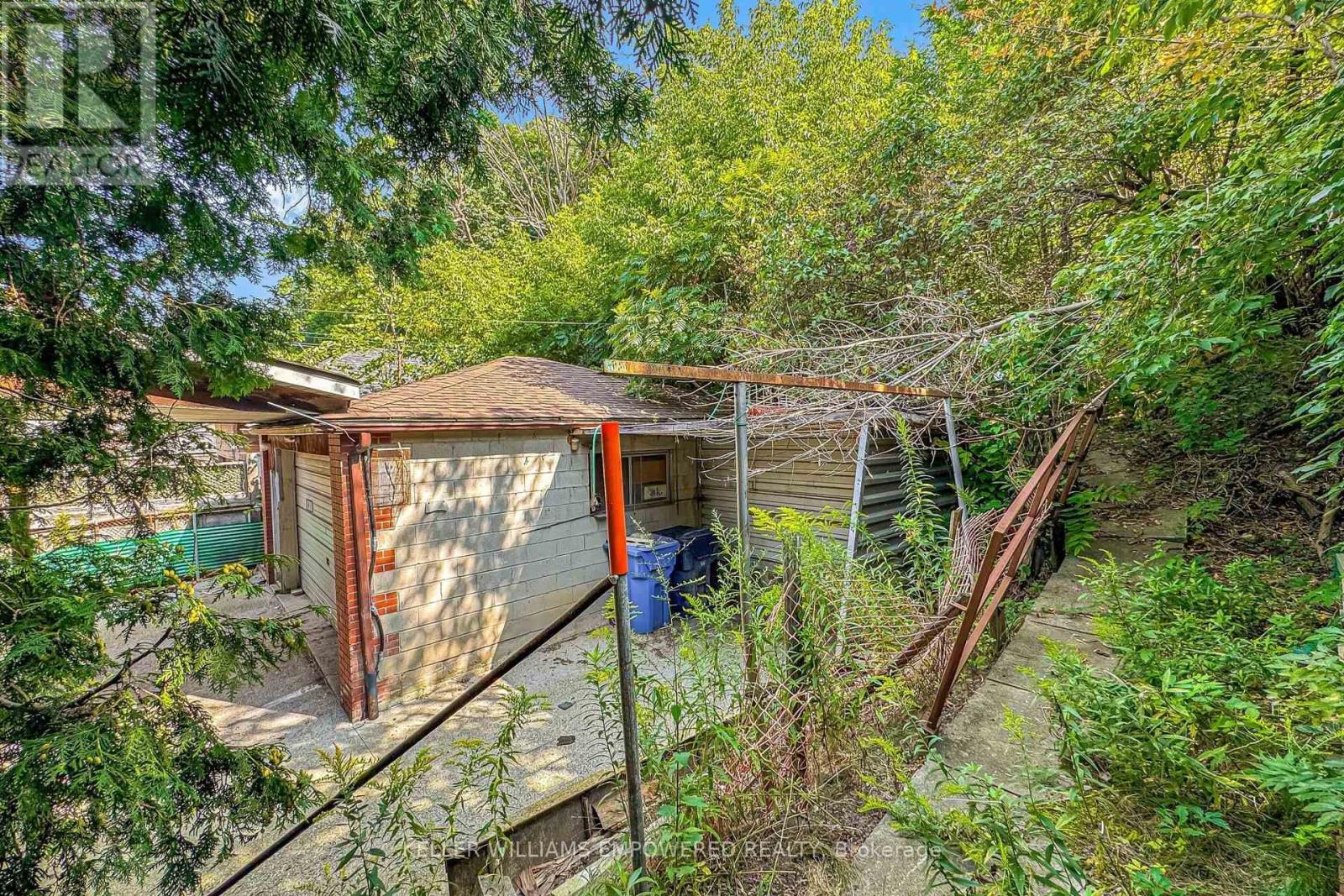 3 Hilldale Road, Toronto, Ontario  M6N 3Y1 - Photo 44 - W13727400