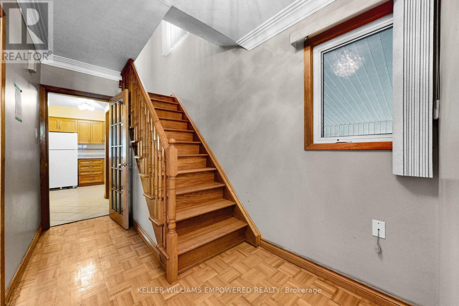 3 Hilldale Road, Toronto, Ontario  M6N 3Y1 - Photo 5 - W13727400