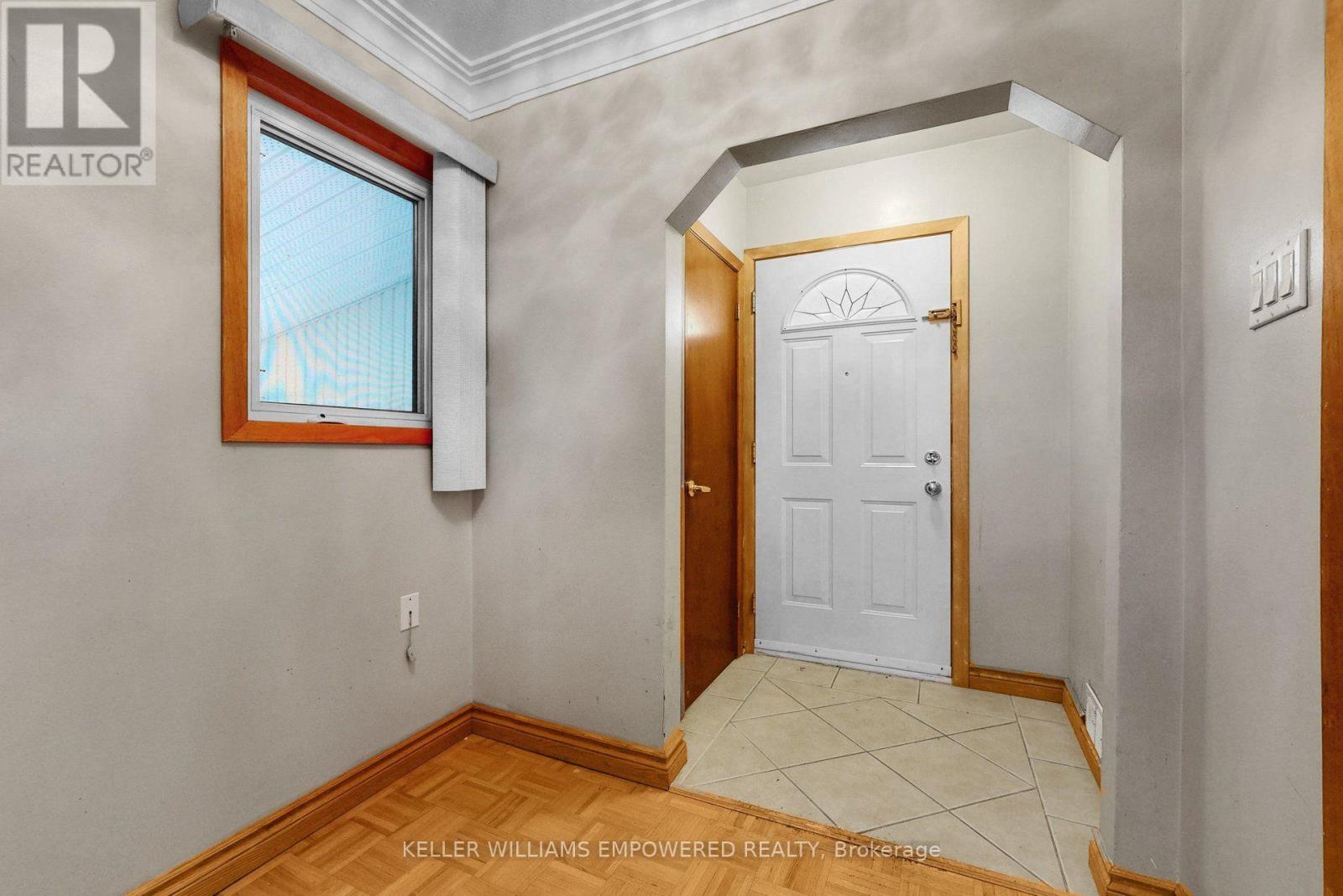 3 Hilldale Road, Toronto, Ontario  M6N 3Y1 - Photo 7 - W13727400